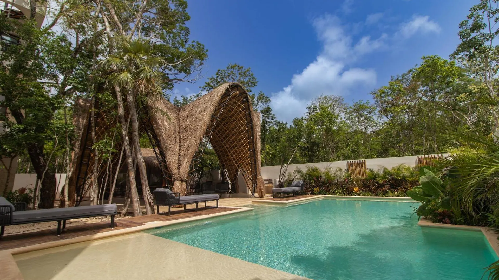 Serene Condo Tulum, Pool, Gym, Holistika Mexico